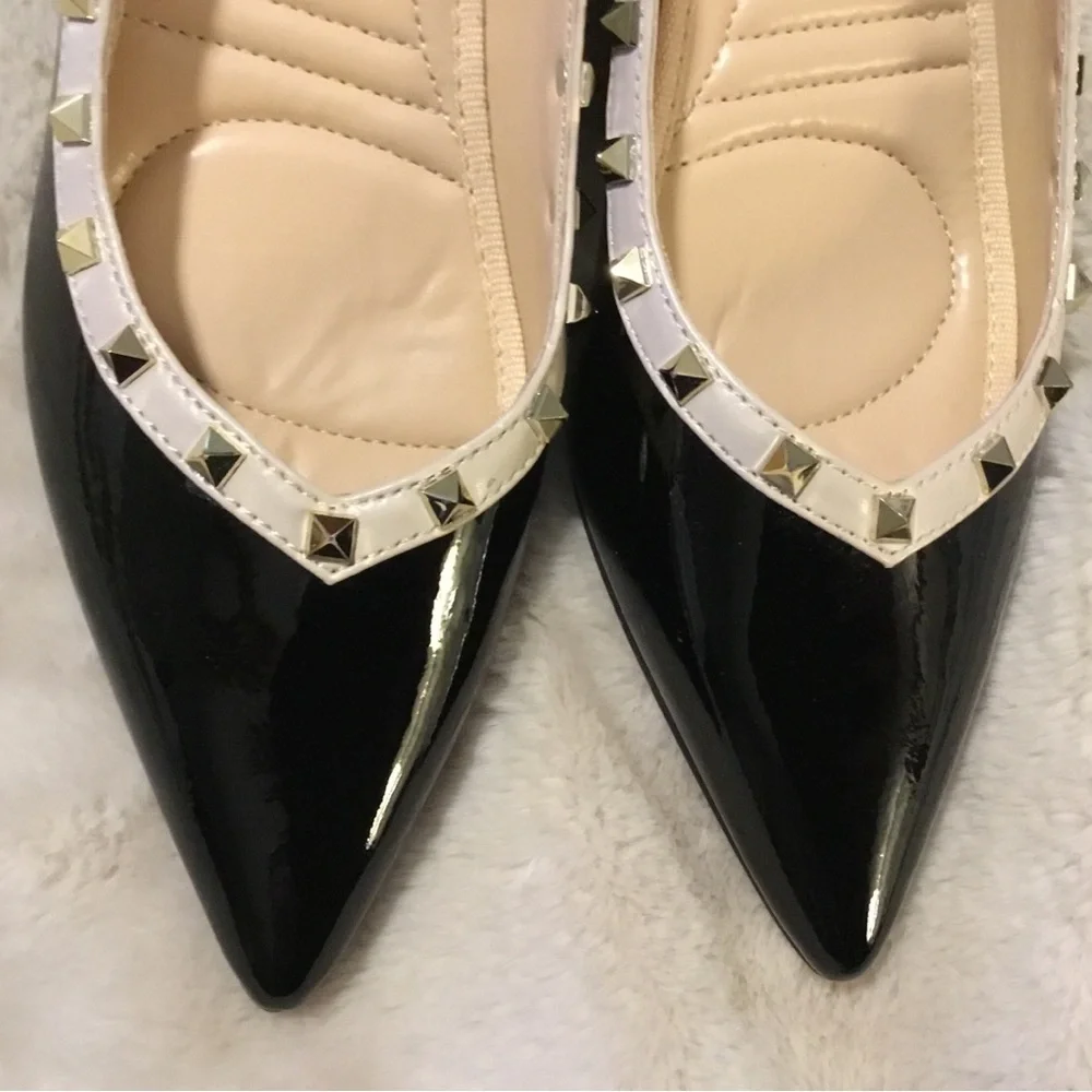 Adrienne Vittadini Seema Black & Cream Patent Studded Pointy Kitten Heels - 6.5